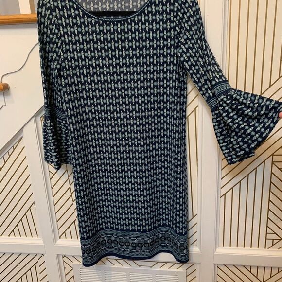 Max Studio Bell Sleeve Dress - Picture 4 of 5